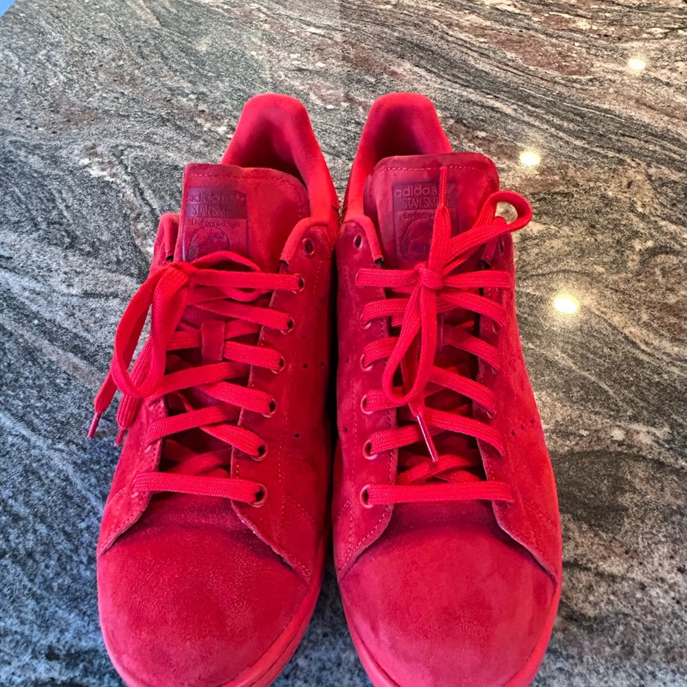 Size 11 red suede Stan Smith - Picture 3 of 4